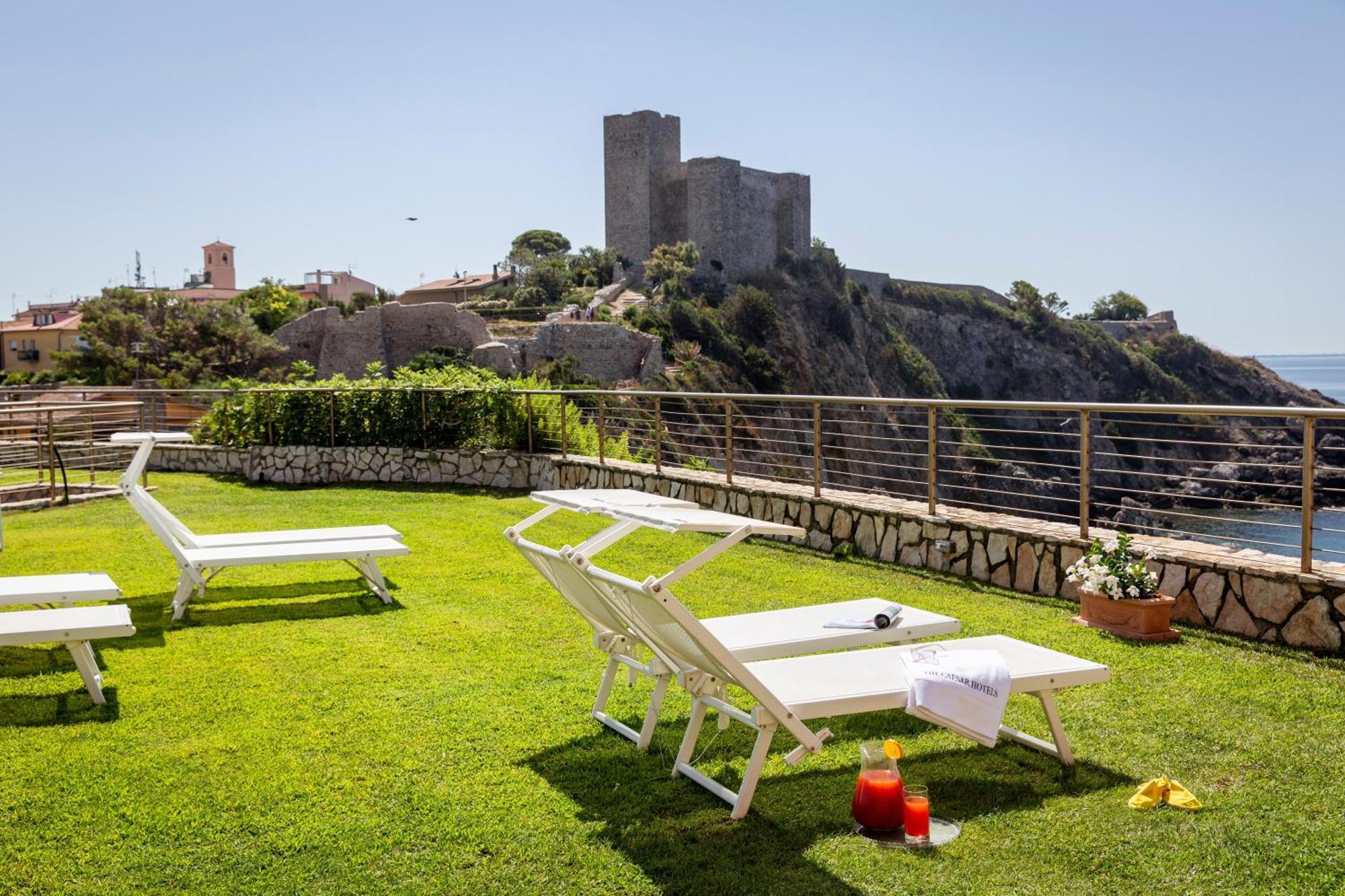 Hotel Capo D'Uomo Orbetello Bagian luar foto