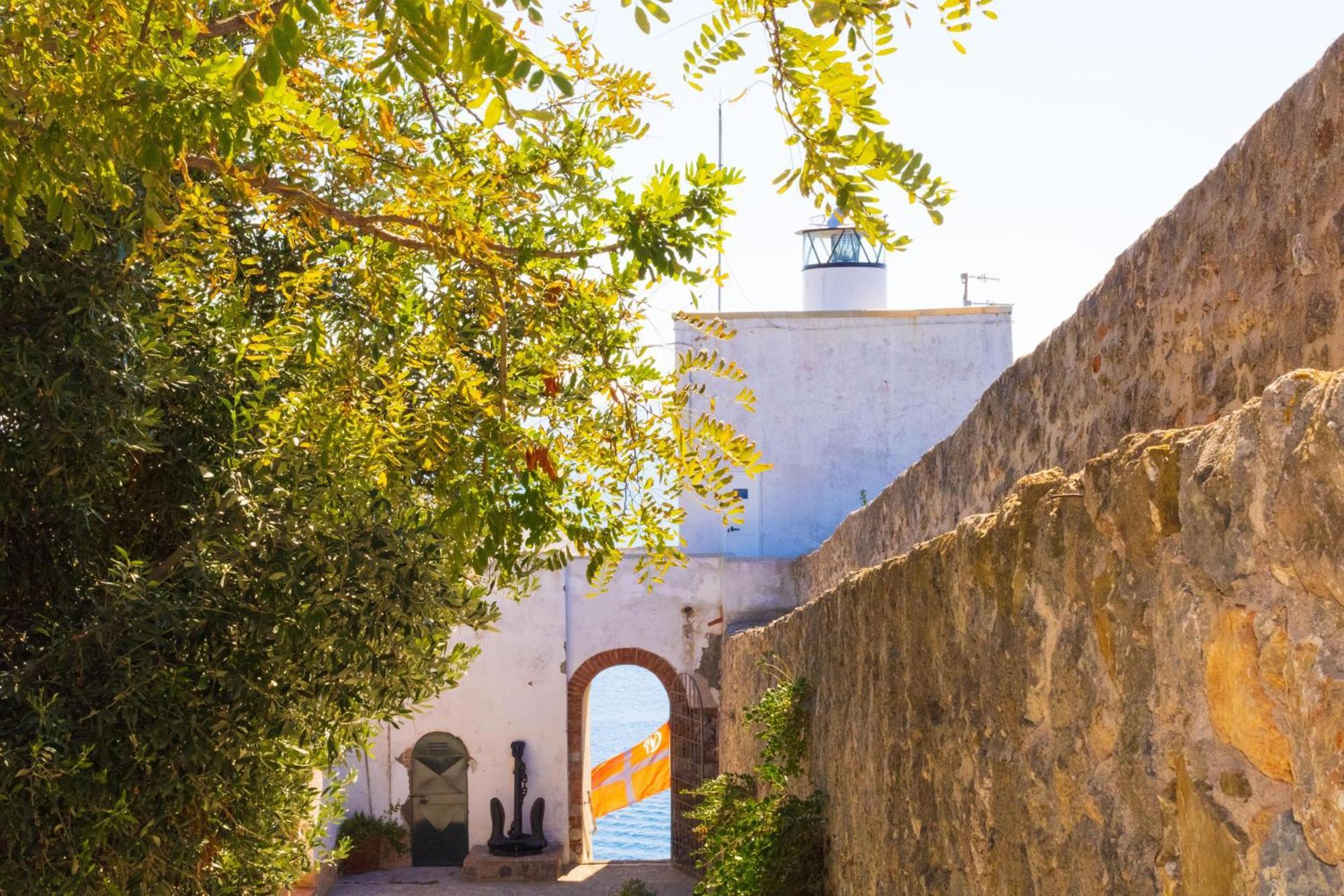 Hotel Capo D'Uomo Orbetello Bagian luar foto
